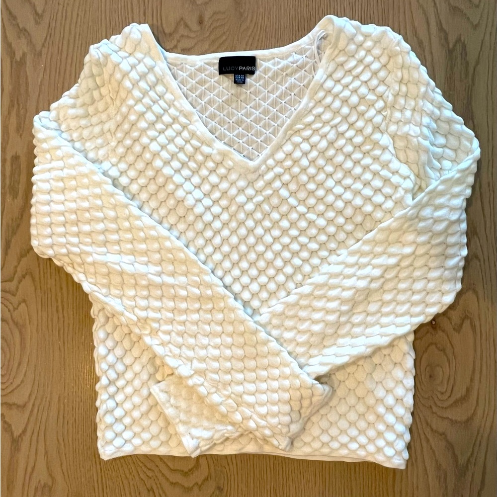 Women’s sweater - Picture 1 of 3